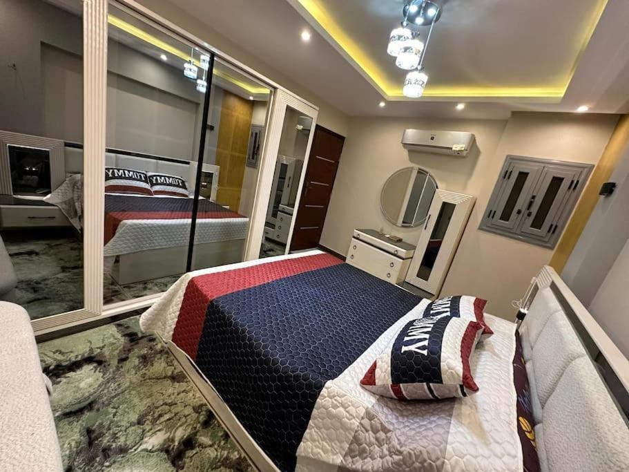 اول استخدام ترى البحر كاملا Alexandria